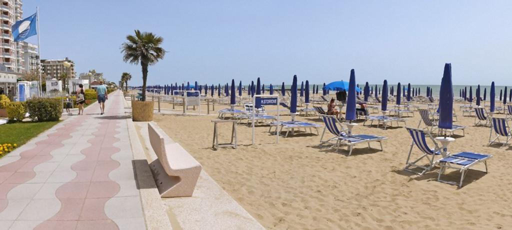 Villa Santin Carraro Immobiliare - Family Apartments Jesolo Extérieur photo